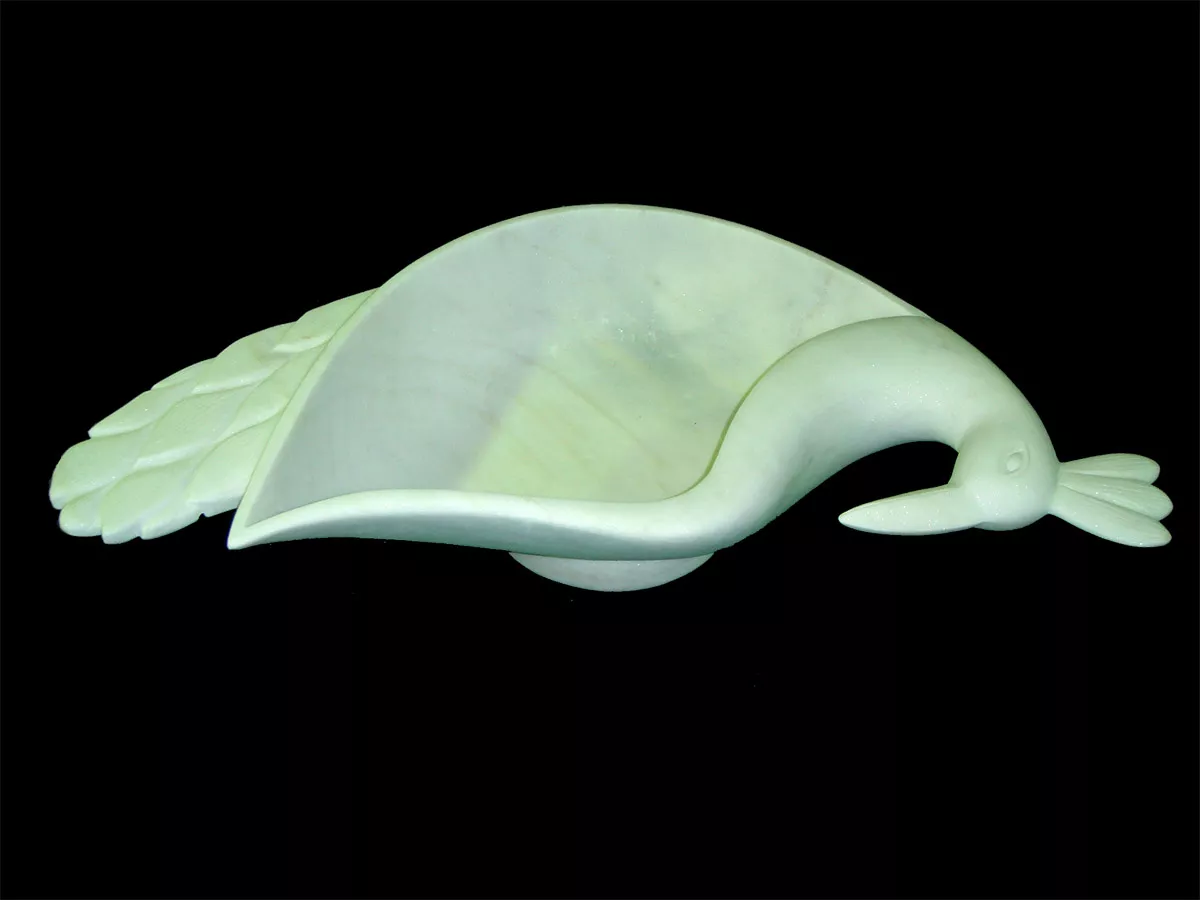 WHITE MARBLE PEACOCK URLI