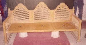BENCH IN SANDSTONE