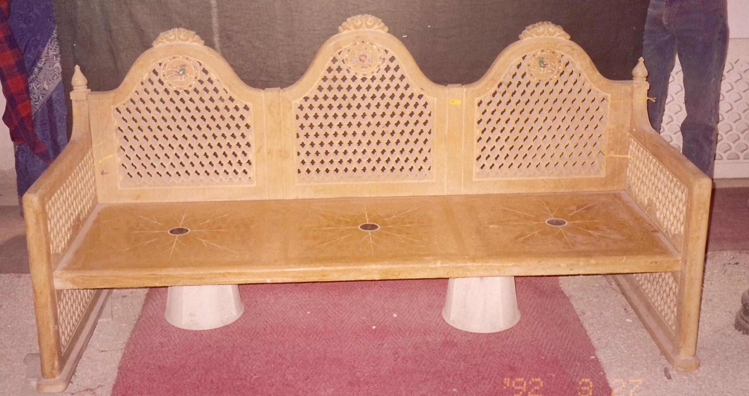 BENCH IN SANDSTONE