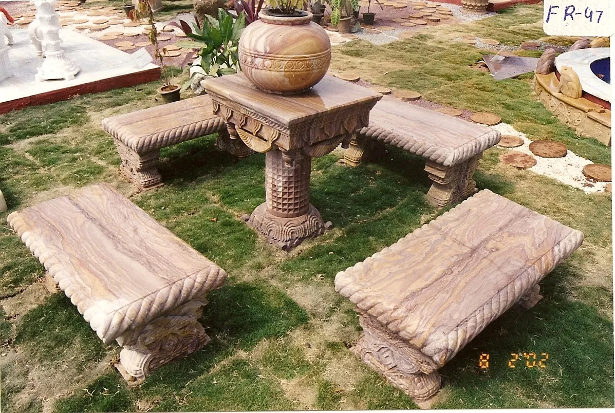 BENCH IN SANDSTONE