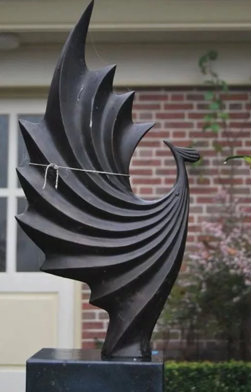MODERN ART IN MAKRANA BLACK MARBLE