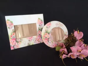 WHITE MARBLE PHOTO FRAME WITH DECOPATCH PAINTING WORK