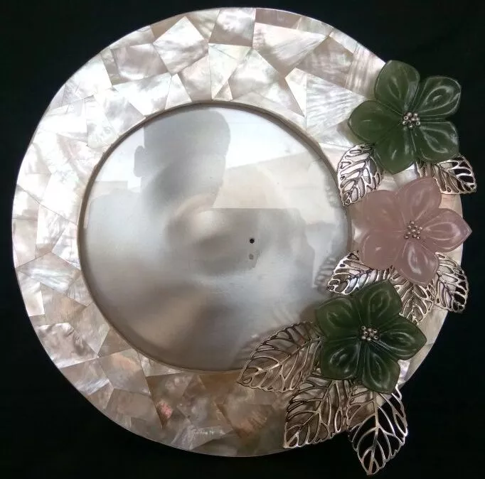 MARBLE PHOTO FRAME WITH SEMIPRECIOUS STONE INLAY & SEMIPRECIOUS FLOWER WORK