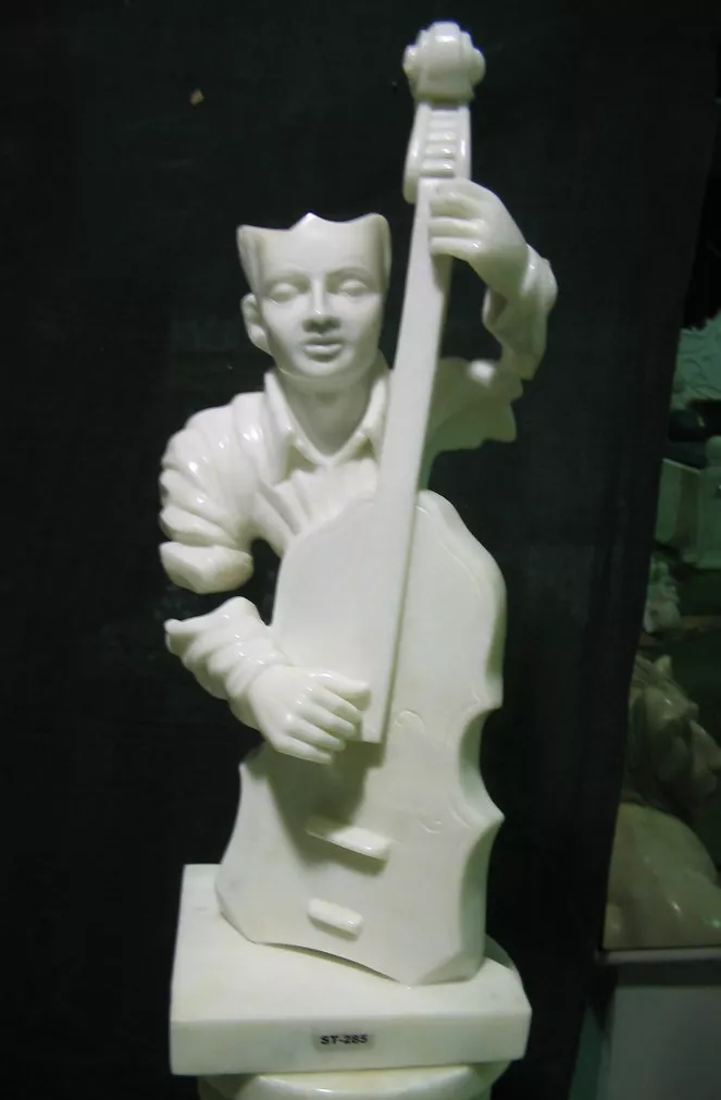 MODERN ART STATUE IN MAKRANA WHITE MARBLE