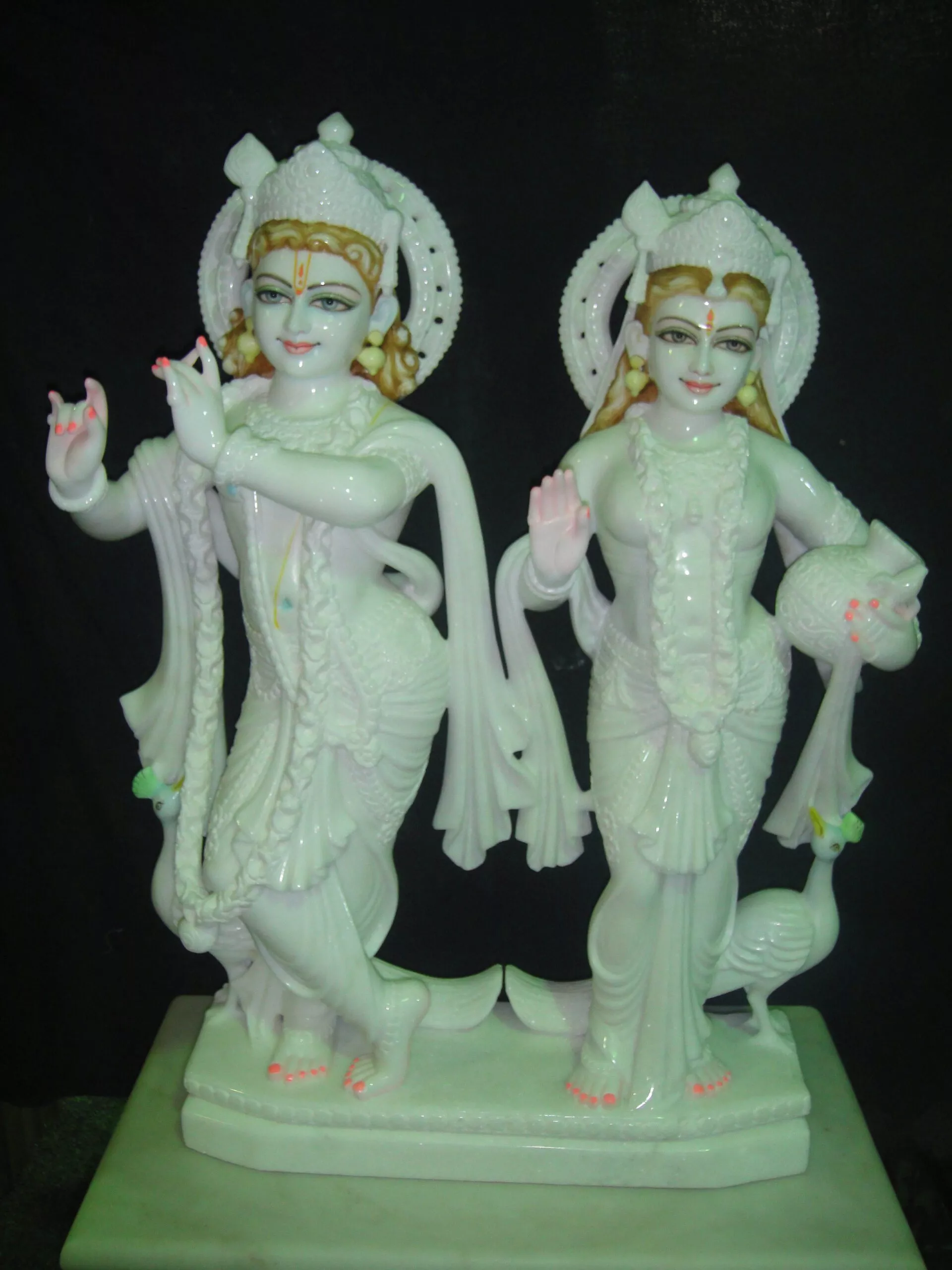 RADHA KRISHNA IN FIRST QUALITY WHITE MARBLE WITH PAINTING WORK